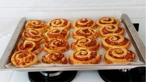 MİNİK RULO PİZZALAR – Her Kalbe Giden Farklı Tarifler Burada