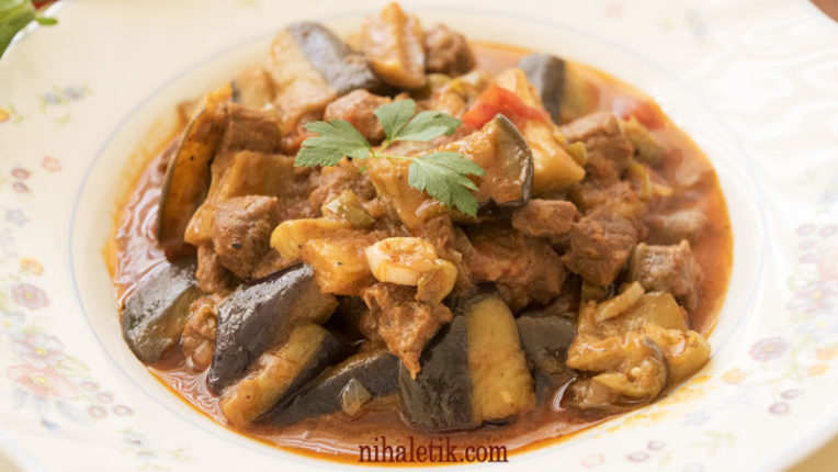 TENCEREDE ETLİ PATLICAN YEMEĞİ Her Kalbe Giden Farklı Tarifler Burada